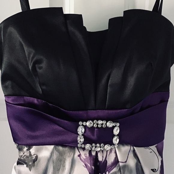 👗 Cute formal dress. - Picture 5 of 9